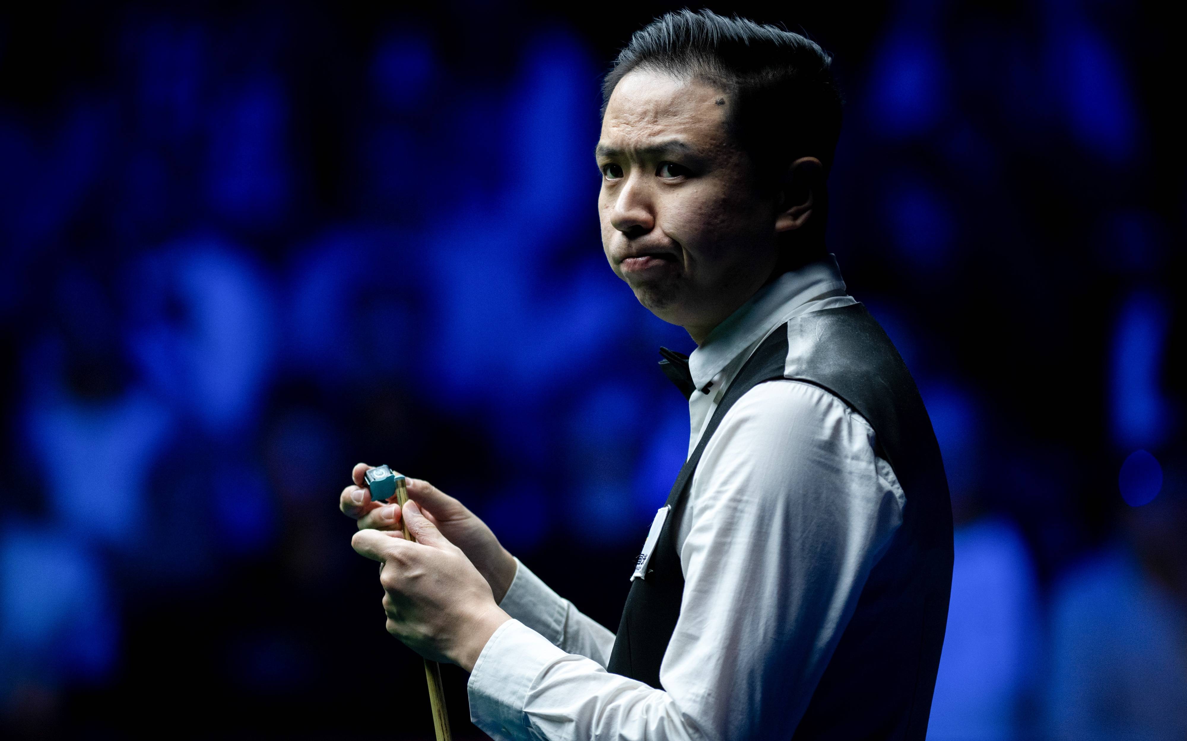 背后有着清 背后有着清