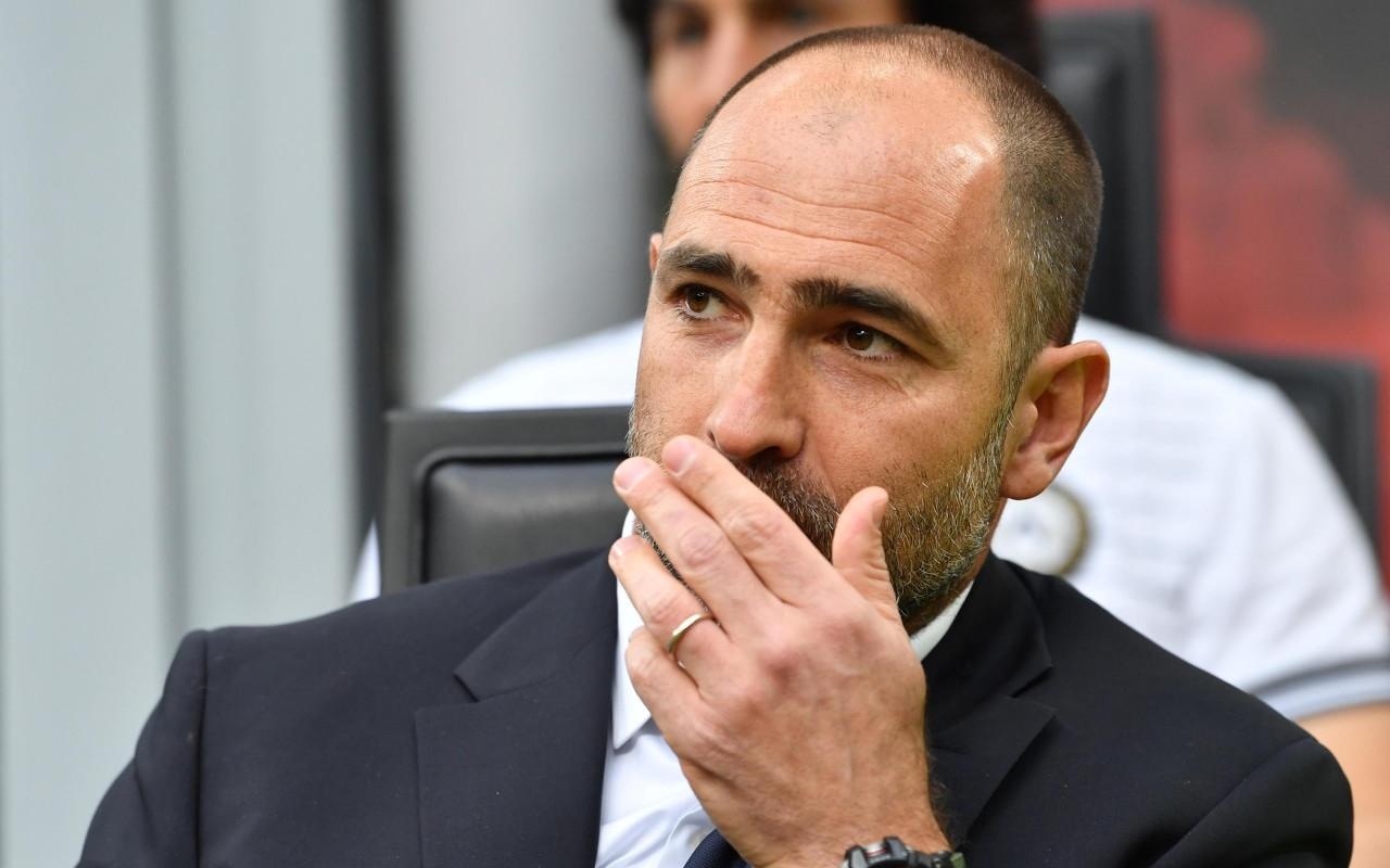 却让球迷津 却让球迷津