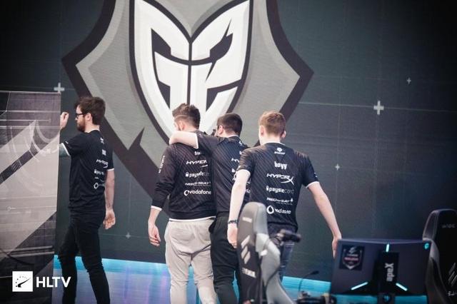 临现场的球 临现场的球