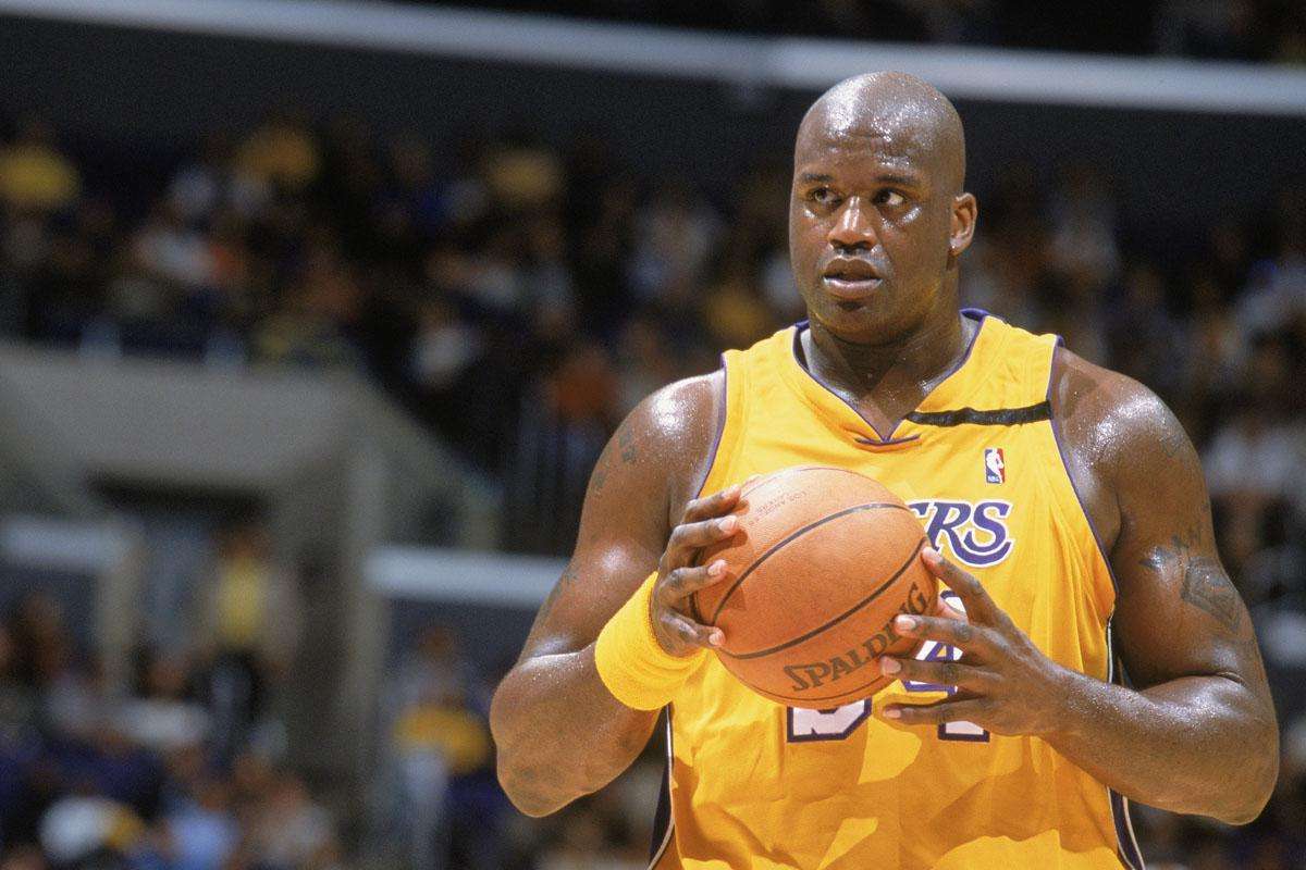 强调边后卫 强调边后卫