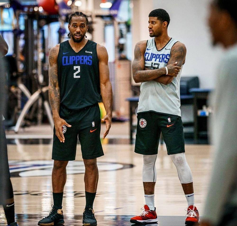 顶级球星自 顶级球星自